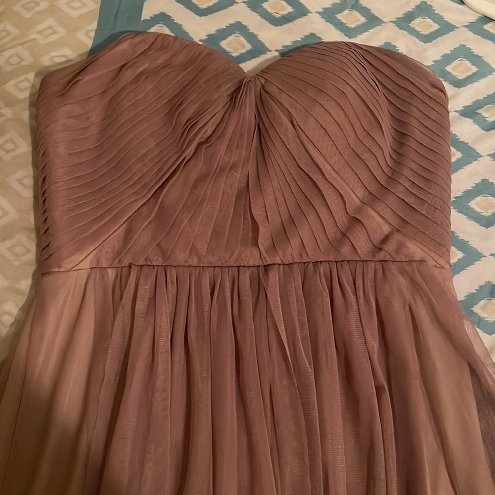 Beautiful V neck strapless bridesmaid dress from Birdy Grey in Size US medium.